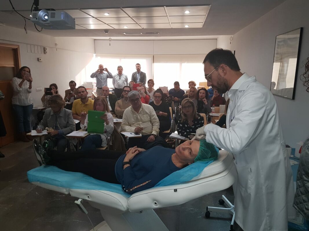 Esthetia Clínica Médico Estética
