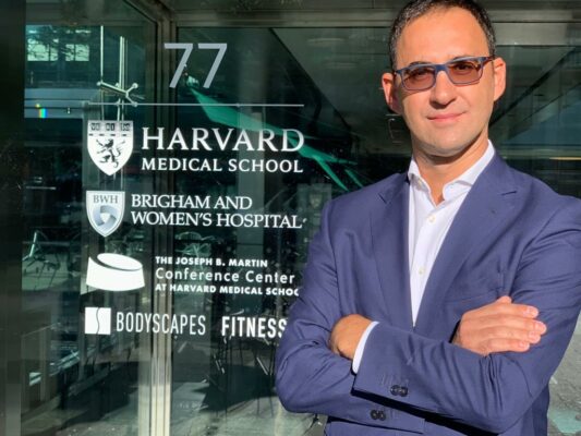 Ponencia Dr. Miguel Miñana en Harvard Medical School - Innovación en hilos tensores