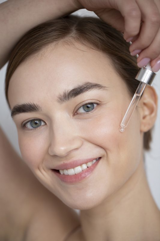 Esthetia Clínica Médico Estética